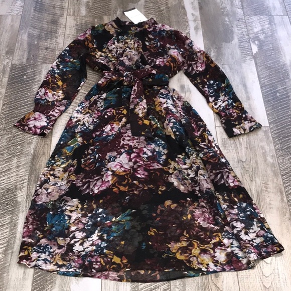 Who What Wear Dresses & Skirts - Gorgeous Floral Midi